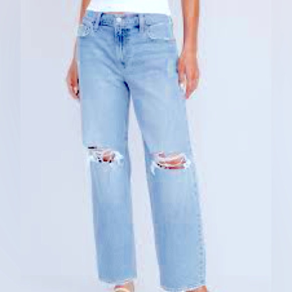 Old Navy light wash fringe hem distressed boyfriend jeans size 6
